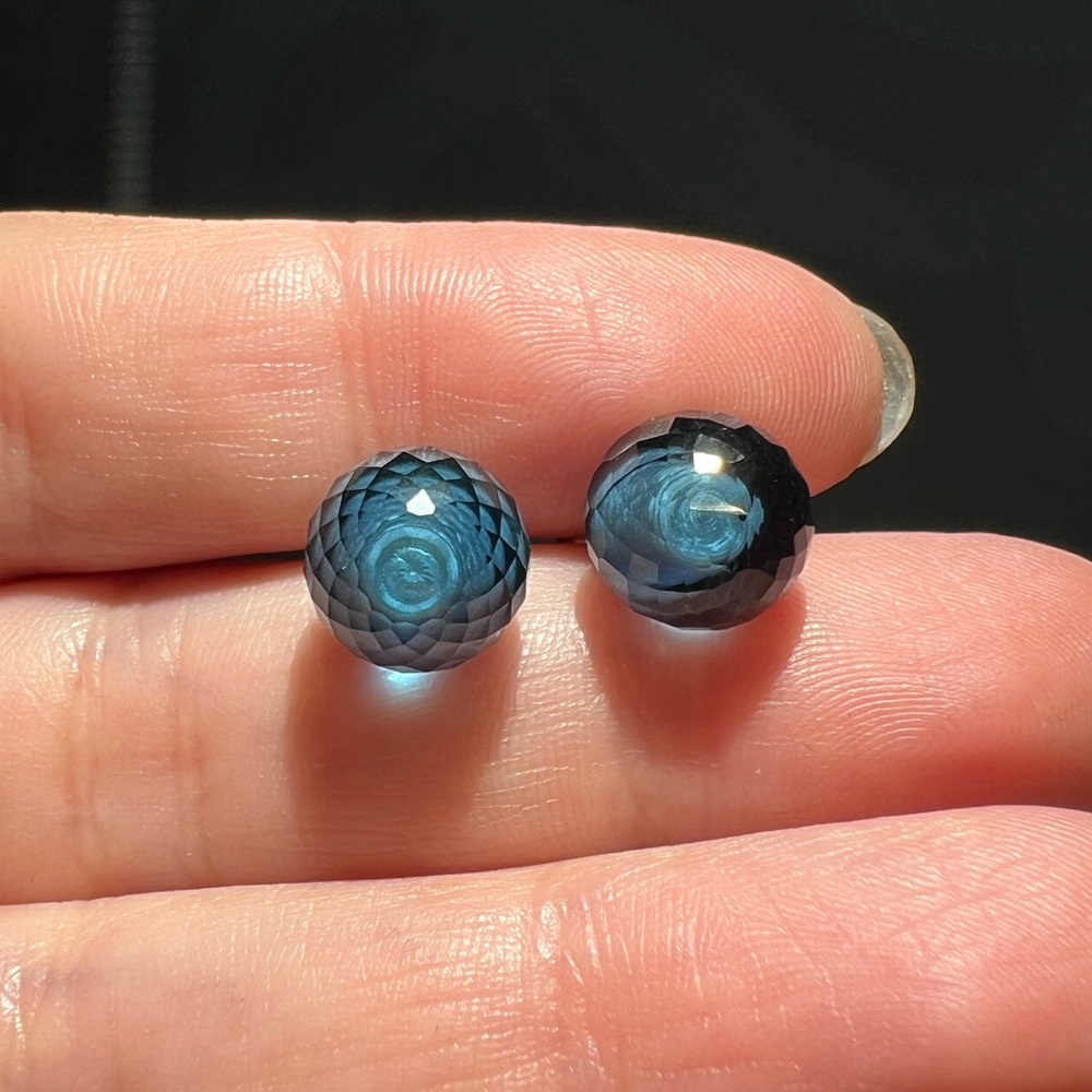 Shimmering Drops Stud Earrings - image 2